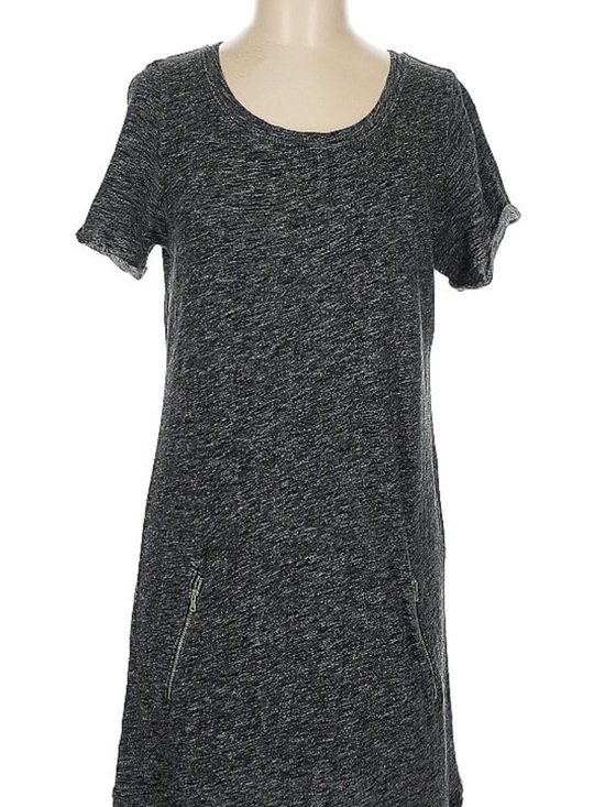 Lou & Grey Tops - Lou & Grey Heather Charcoal Short Sleeve Tunic